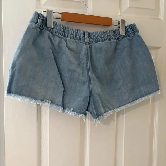 Aerie pull on denim chambray elastic waist shorts medium frayed - Picture 2 of 8
